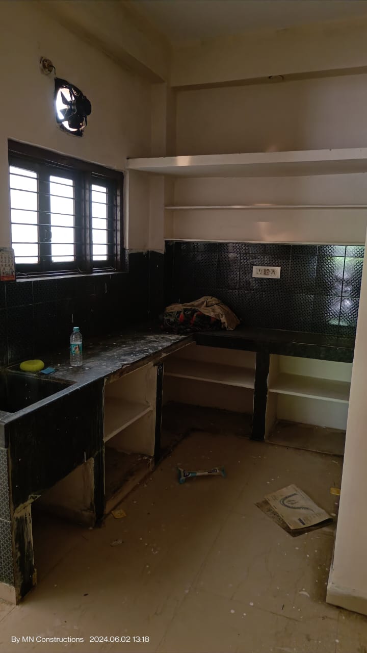 BHK  Flat For sale in Tar